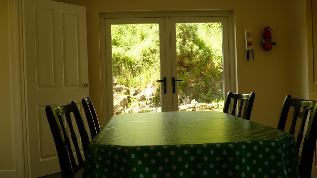 Craigalappan Cottages Holiday Home Бушмилс Экстерьер фото