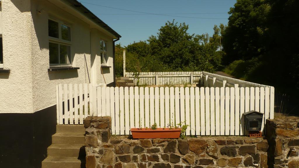 Craigalappan Cottages Holiday Home Бушмилс Экстерьер фото